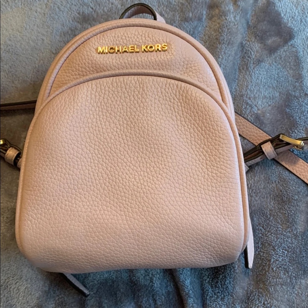 Mini Michael Kors Backpack 💕